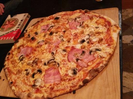 PaPaj Pizza