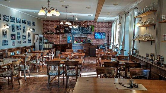 SALUS Pub