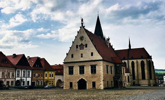 Radnicne Namestie