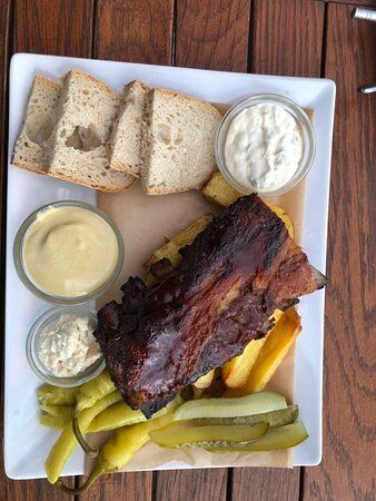 Vidle's pub
